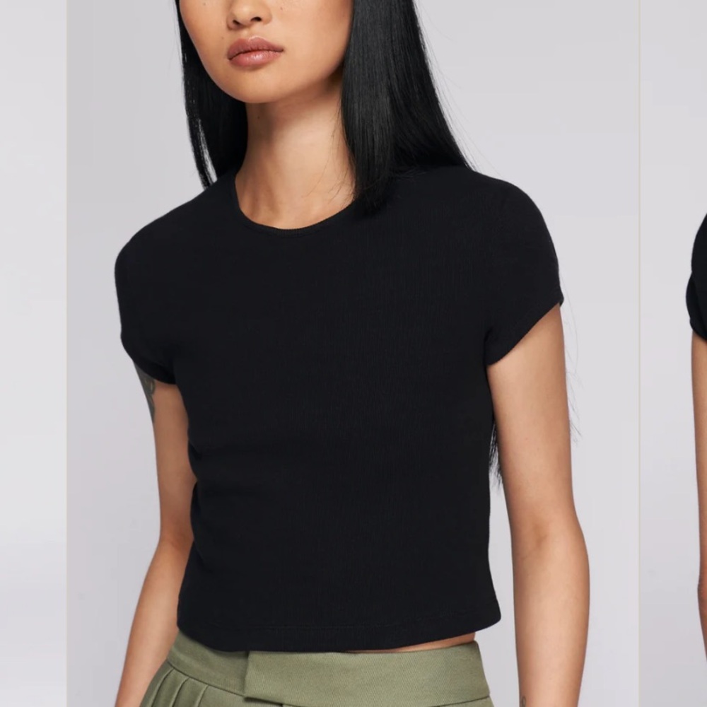 Kotn 90s crop t shirt black size medium